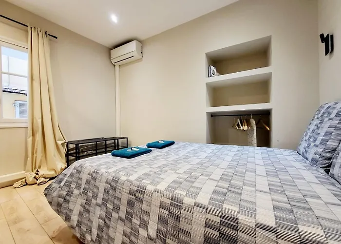 Le Sade 1er Et Le Sade 2nd - 2 Au Coeur D'antibes *