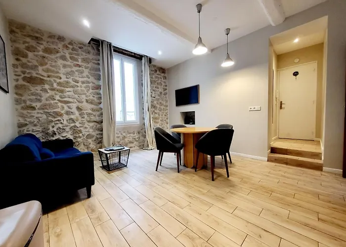 Le Sade 1er Et Le Sade 2nd - 2 Au Coeur D'antibes * Antibes