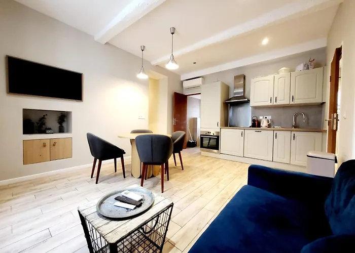 Le Sade 1er Et Le Sade 2nd - 2 Au Coeur D'antibes Daire *